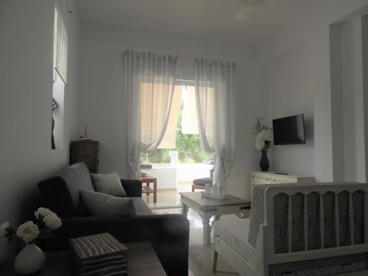 Sgs Luxury Apartments Xylokastro Ngoại thất bức ảnh